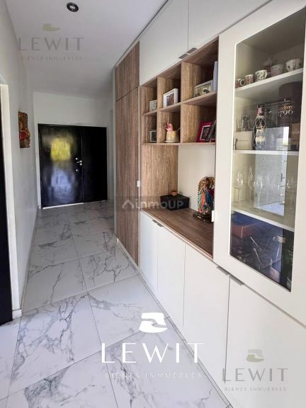 Casa en Venta en Neuquen, Neuquen