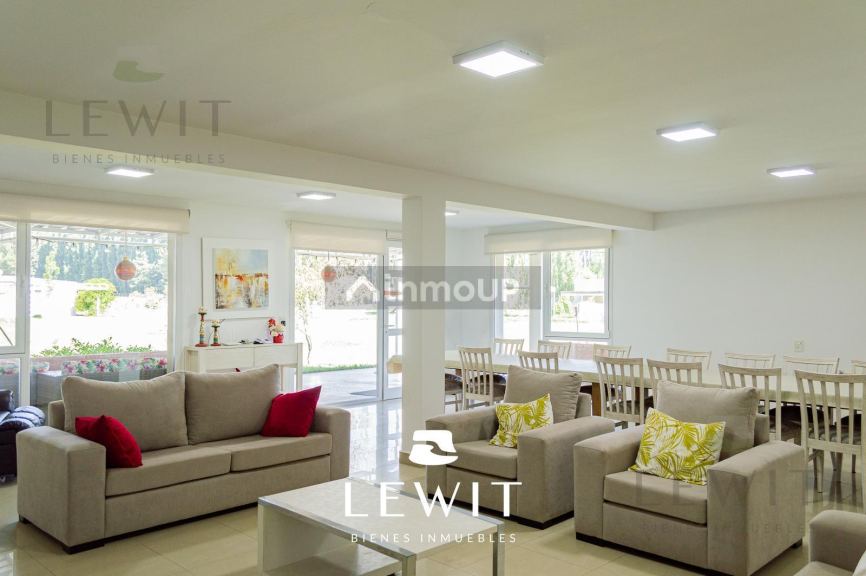 Casa Quinta en Venta en Confluencia, Neuquen