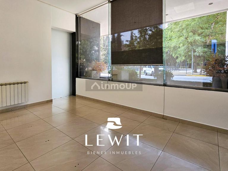Local Comercial en Alquiler en Neuquen, Neuquen