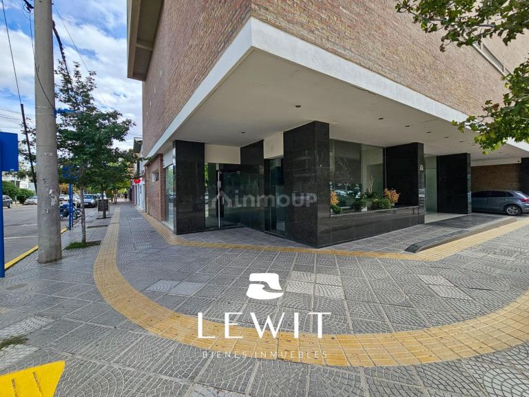 Local Comercial en Alquiler en Neuquen, Neuquen