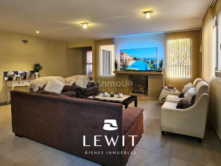 Casa en Venta en Neuquen, Neuquen