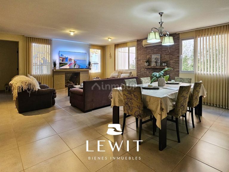 Casa en Venta en Neuquen, Neuquen