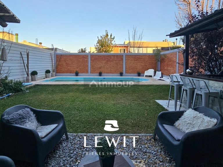 Casa en Venta en Neuquen, Neuquen