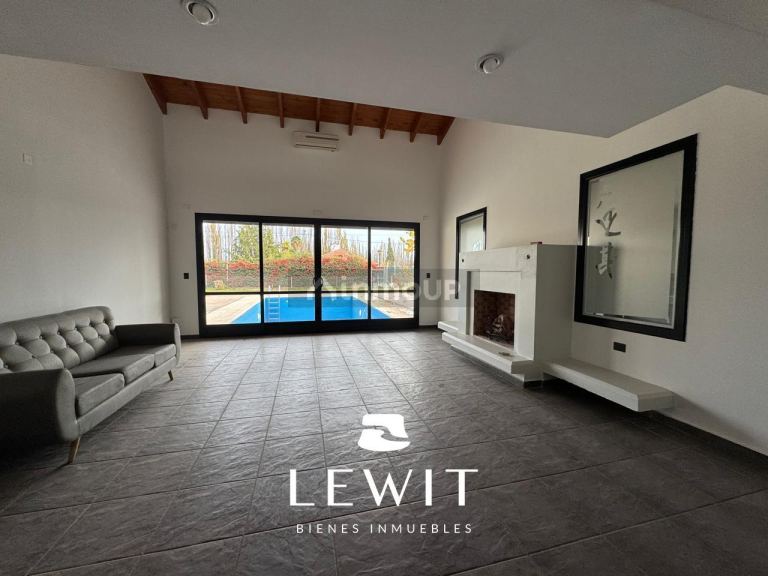 Casa en Venta en Neuquen, Neuquen