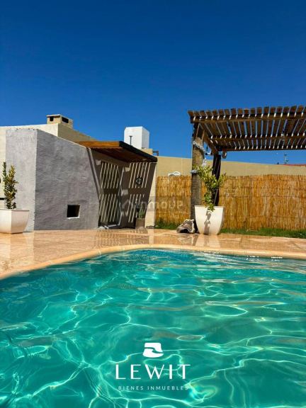 Casa en Venta en Confluencia, Neuquen