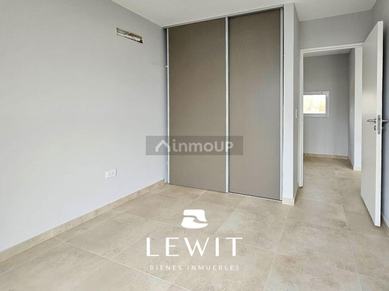 Casa en Alquiler en Neuquen, Neuquen