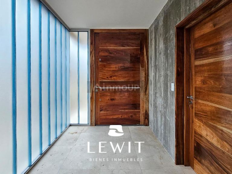 Casa en Alquiler en Neuquen, Neuquen