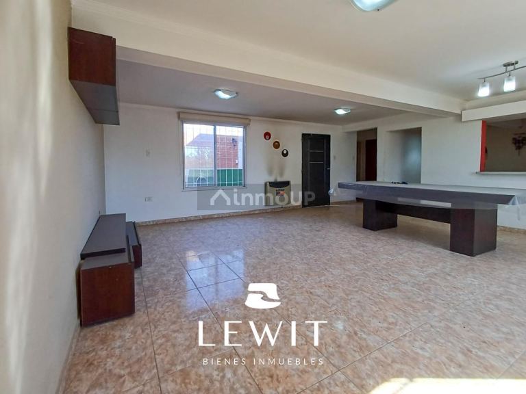 Casa en Alquiler en Neuquen, Neuquen