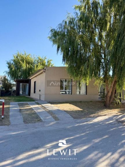 Casa en Venta en Neuquen, Neuquen