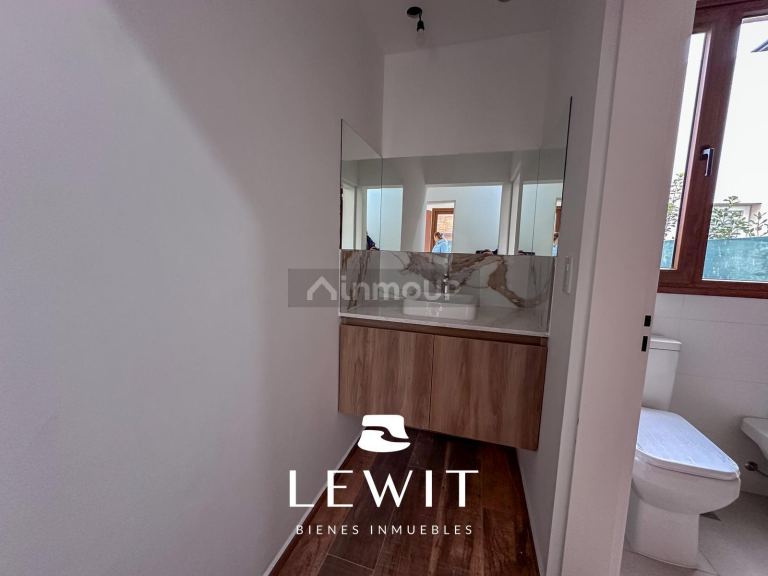Casa en Venta en Neuquen, Neuquen