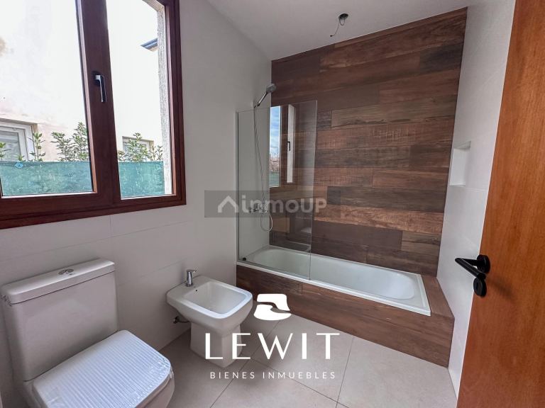Casa en Venta en Neuquen, Neuquen