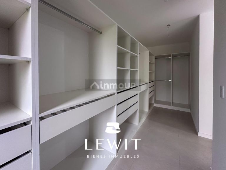 Casa en Venta en Neuquen, Neuquen