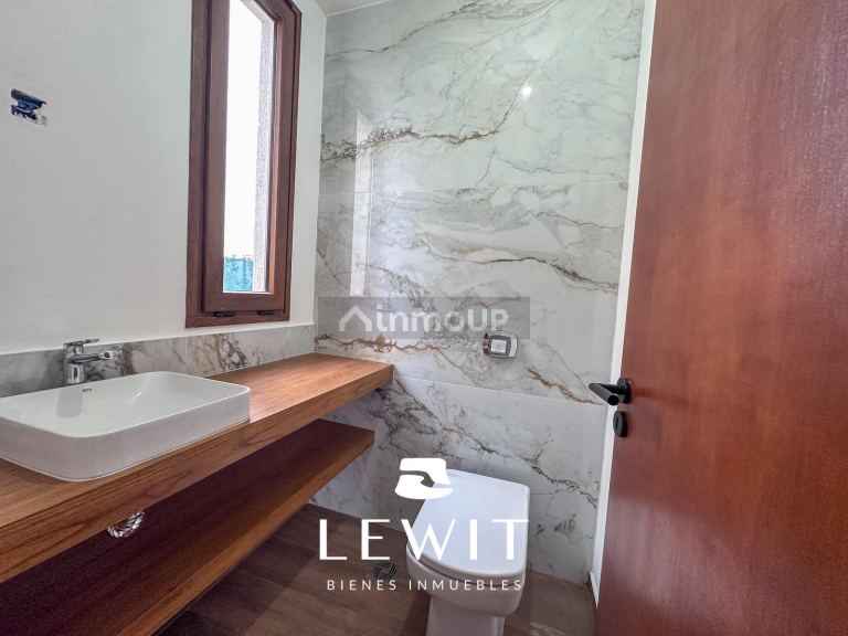 Casa en Venta en Neuquen, Neuquen
