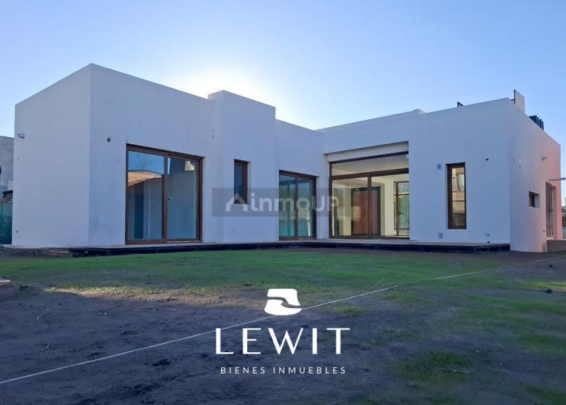 Casa en Venta en Neuquen, Neuquen
