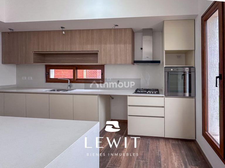 Casa en Venta en Neuquen, Neuquen