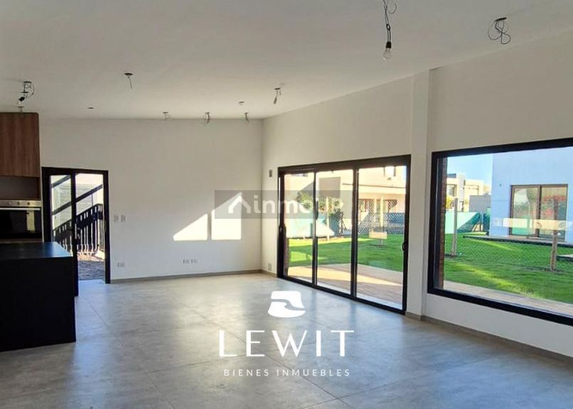 Casa en Venta en Neuquen, Neuquen