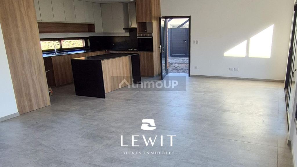 Casa en Venta en Neuquen, Neuquen