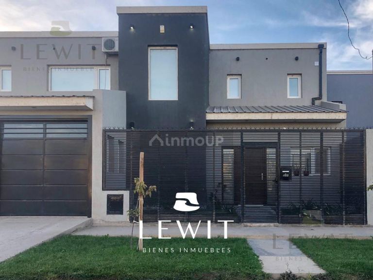Casa en Venta en Neuquen, Neuquen