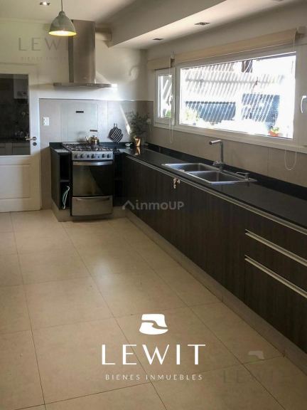 Casa en Venta en Neuquen, Neuquen