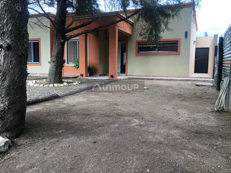 Casa en Venta en Capitán Sarmiento, Buenos Aires Interior