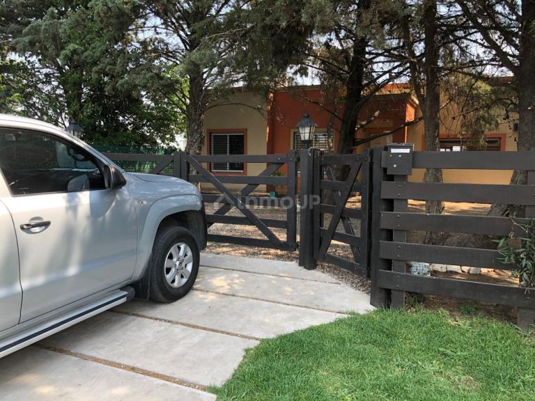 Casa en Venta en Capitán Sarmiento, Buenos Aires Interior