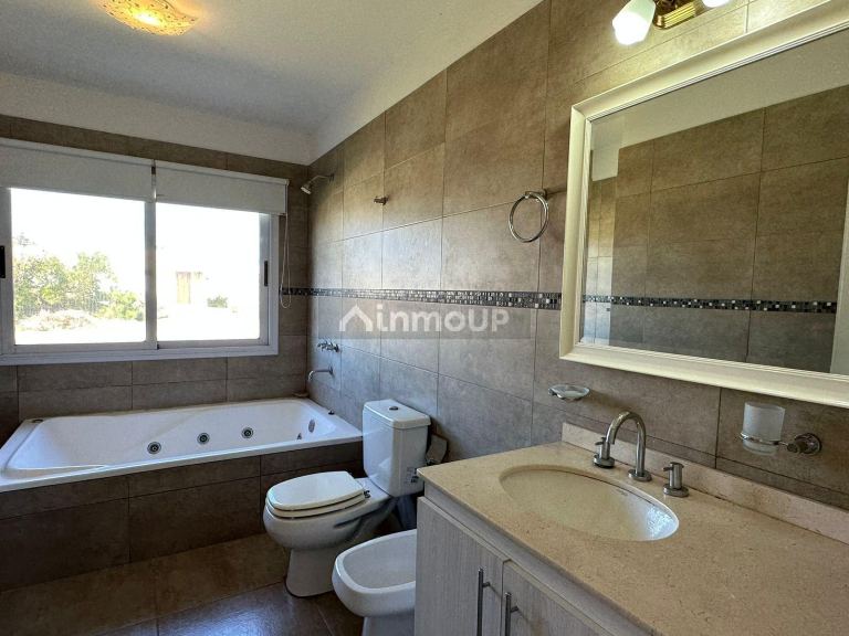 Casa en Venta en De la Costa, Buenos Aires Costa Atlantica