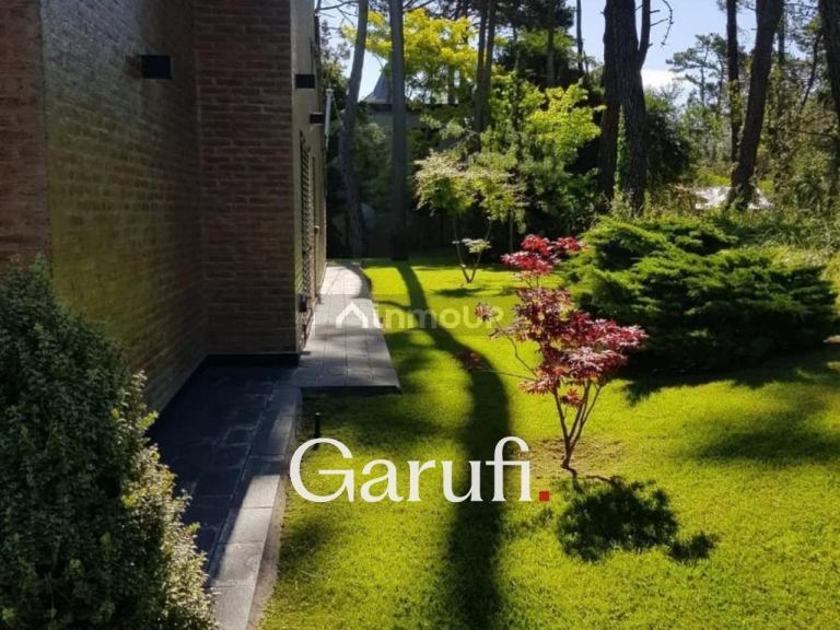 Casa en Venta en Pinamar, Buenos Aires Costa Atlantica