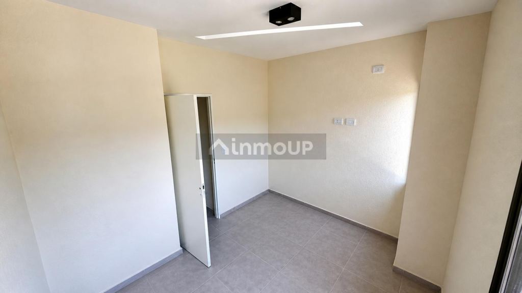 P H en Venta en Esteban Echeverria, G.B.A. Zona Sur