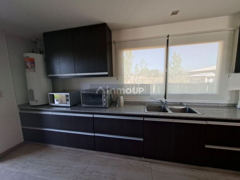 Chalet en Venta en Guaymallen, Mendoza