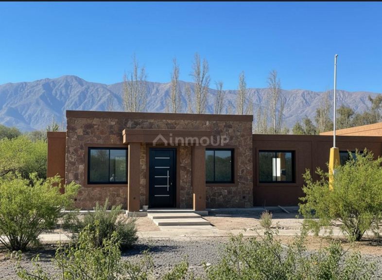 Casa en Venta en Maipu, Mendoza