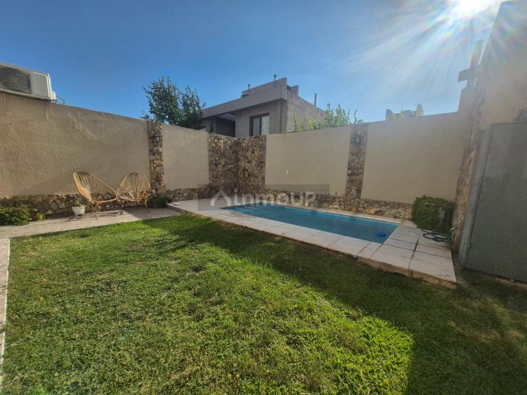 Casa en Venta en Guaymallen, Mendoza