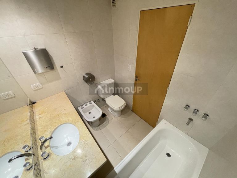 Local Comercial en Venta en Rosario, Santa Fe