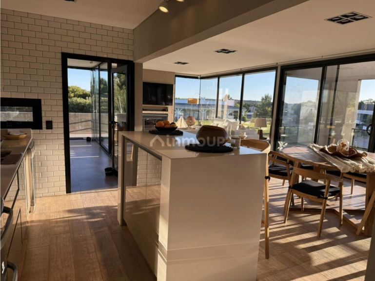 Casa en Alquiler Temporario en De la Costa, Buenos Aires Costa Atlantica