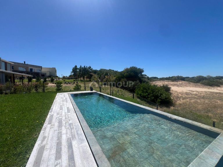 Casa en Alquiler Temporario en De la Costa, Buenos Aires Costa Atlantica