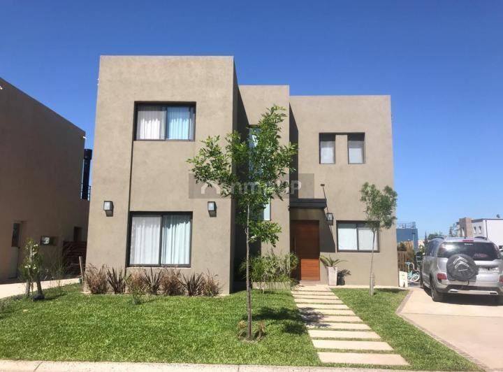 Casa en Venta en Tigre, G.B.A. Zona Norte