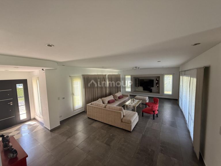 Casa en Alquiler en Pilar, G.B.A. Zona Norte