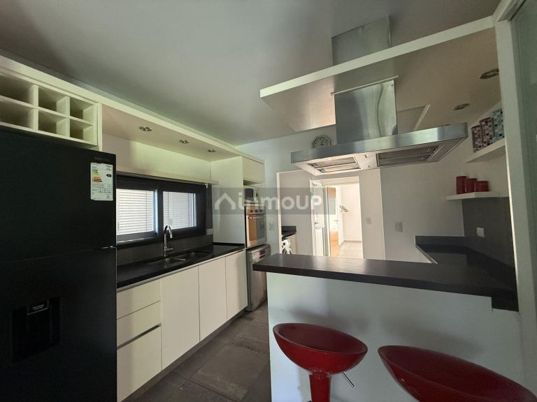 Casa en Alquiler en Pilar, G.B.A. Zona Norte