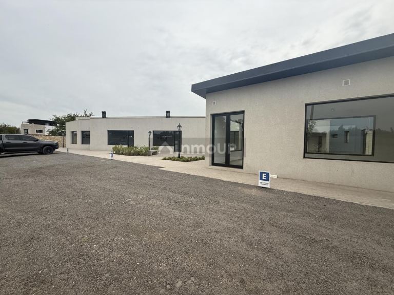 Local Comercial en Alquiler en Pilar, G.B.A. Zona Norte