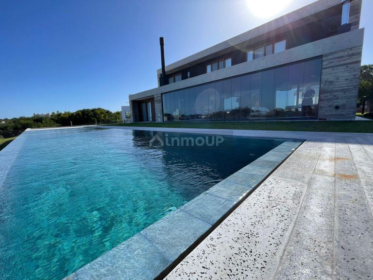 Casa en Venta en De la Costa, Buenos Aires Costa Atlantica