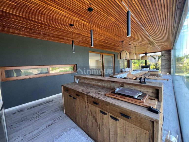 Casa en Venta en De la Costa, Buenos Aires Costa Atlantica