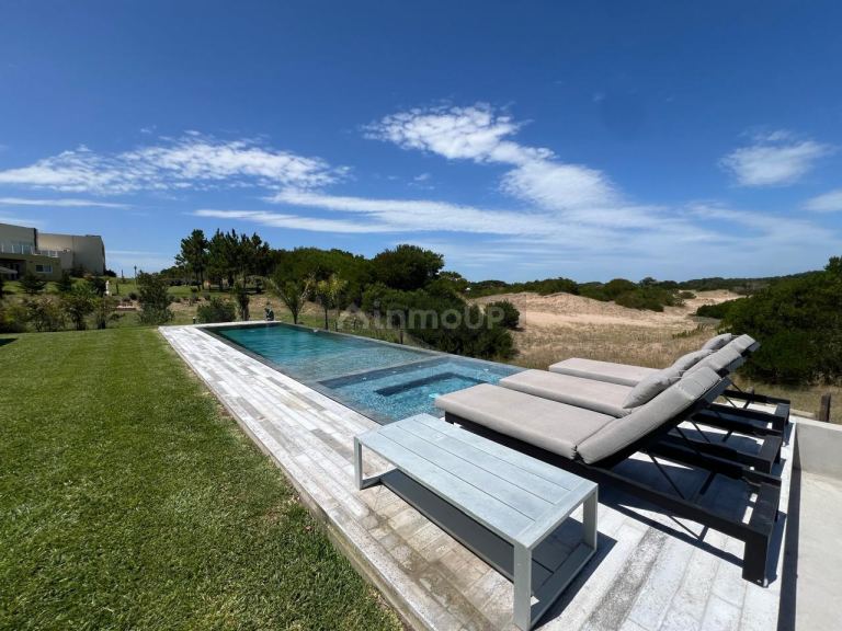 Casa en Venta en De la Costa, Buenos Aires Costa Atlantica