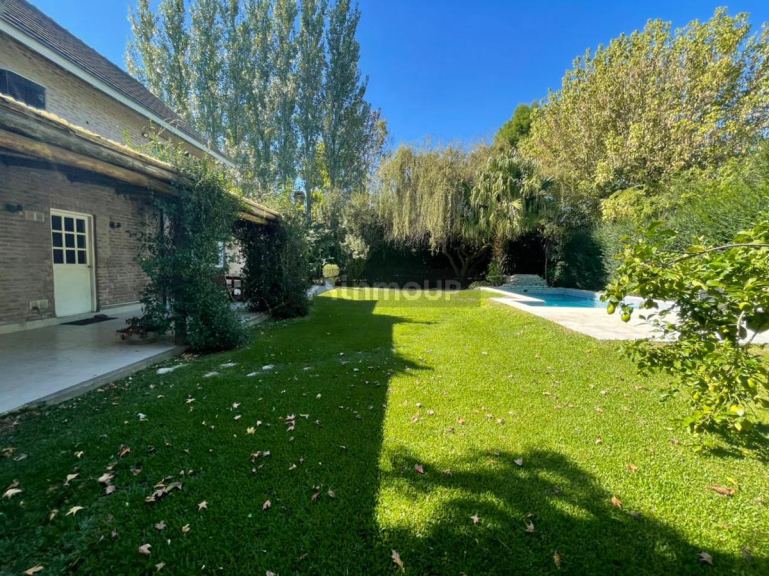 Casa en Alquiler en Pilar, G.B.A. Zona Norte