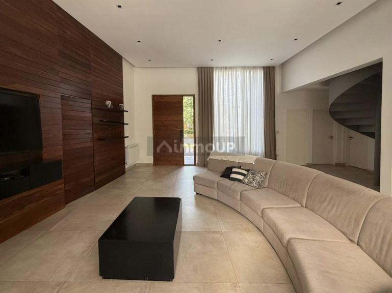 Casa en Alquiler en Tigre, G.B.A. Zona Norte