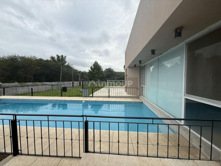 Casa en Alquiler en Pilar, G.B.A. Zona Norte