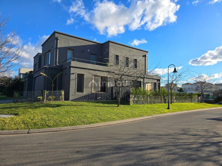 Casa en Venta en Tigre, G.B.A. Zona Norte