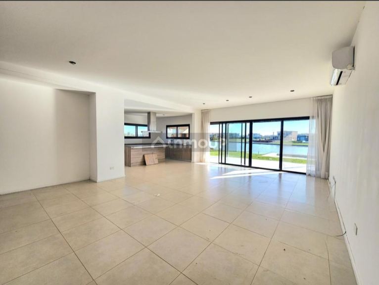 Casa en Venta en Pilar, G.B.A. Zona Norte