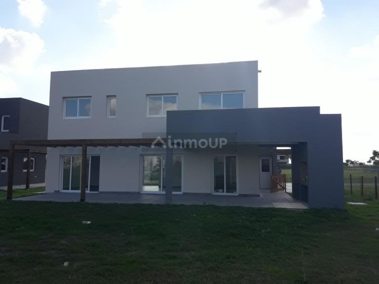 Casa en Venta en Escobar, G.B.A. Zona Norte