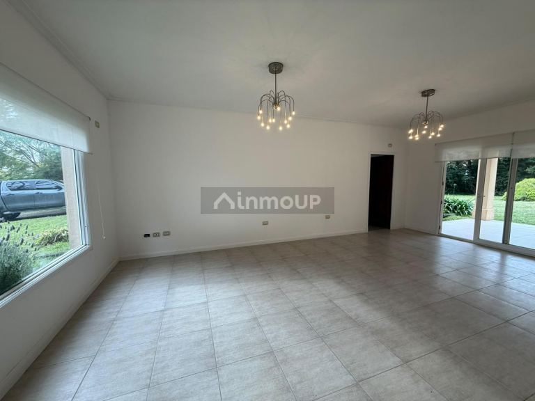 Casa en Venta en Escobar, G.B.A. Zona Norte