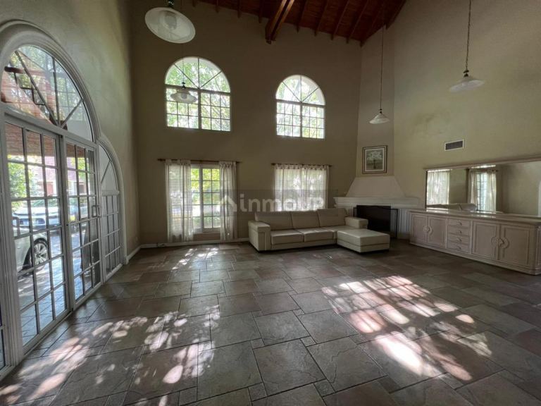 Casa en Alquiler en Pilar, G.B.A. Zona Norte