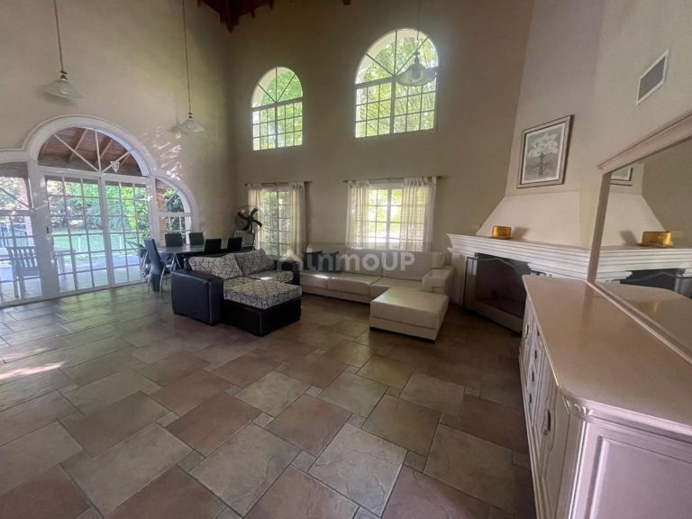 Casa en Alquiler en Pilar, G.B.A. Zona Norte